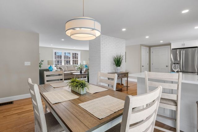 86 Pompano Road, Yarmouth Port, MA 02675