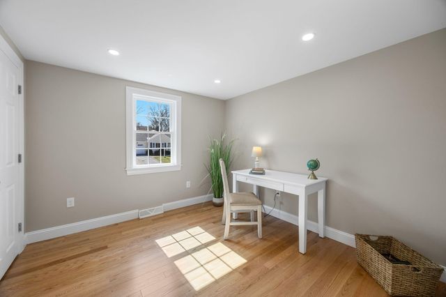 86 Pompano Road, Yarmouth Port, MA 02675