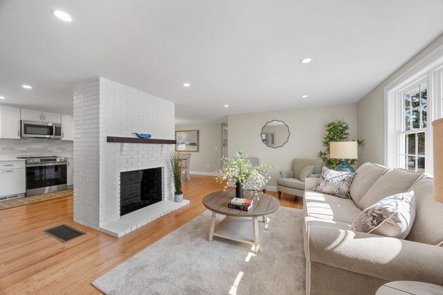 86 Pompano Road, Yarmouth Port, MA 02675