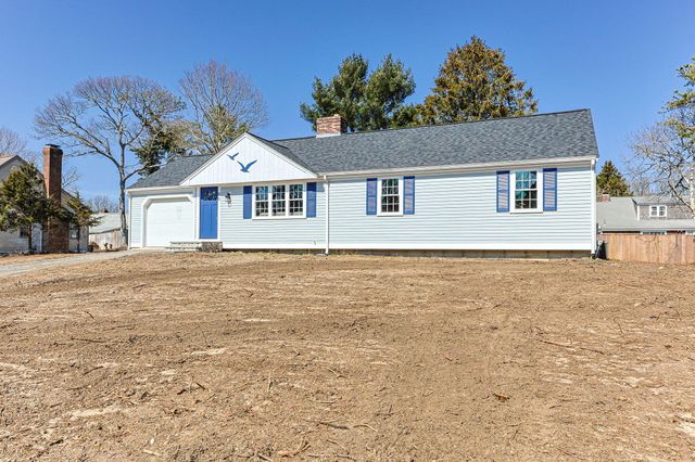 86 Pompano Road, Yarmouth Port, MA 02675