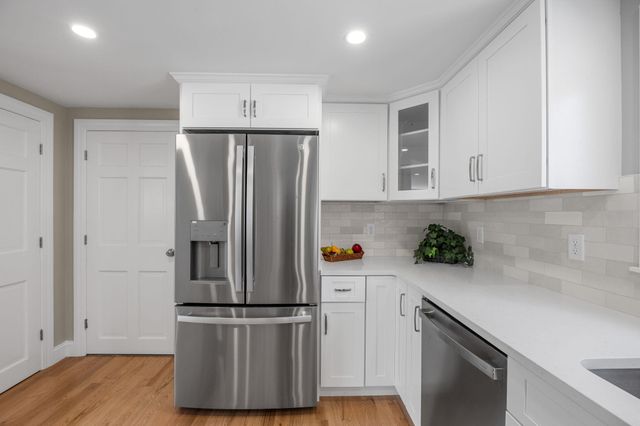 86 Pompano Road, Yarmouth Port, MA 02675