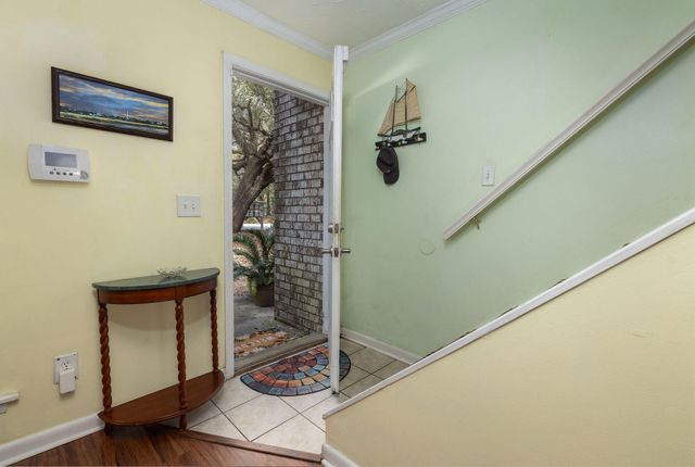 1289 Mathis Ferry Road, Mount Pleasant, SC 29464