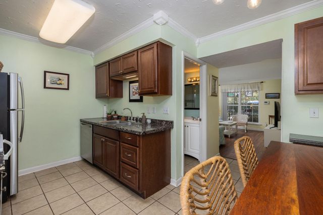 1289 Mathis Ferry Road, Mount Pleasant, SC 29464