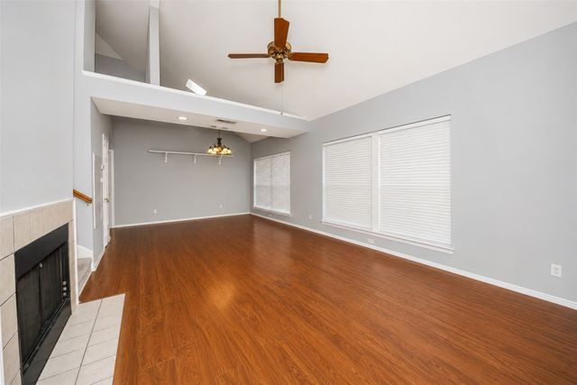 2927 Peninsula Way, Carrollton, TX 75007