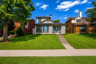 2927 Peninsula Way, Carrollton, TX 75007