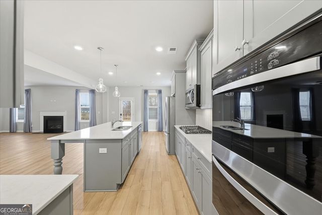 920 Melville Drive, Stockbridge, GA 30281