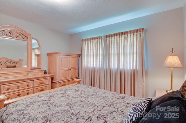 2319 Tin Mine Road, Lincolnton, NC 28092