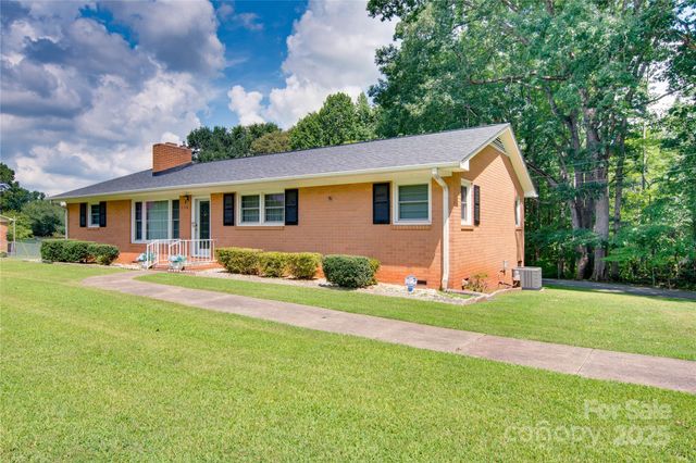 2319 Tin Mine Road, Lincolnton, NC 28092