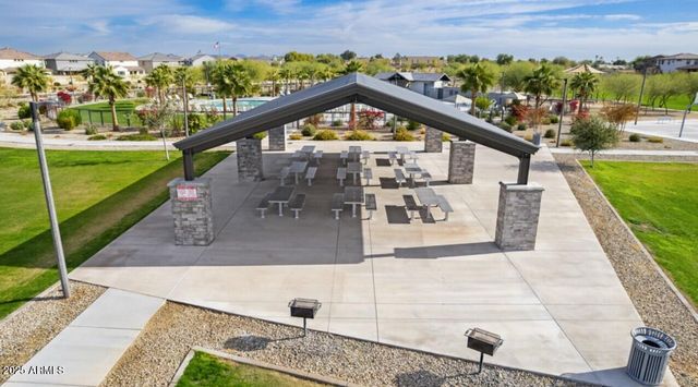 8731 W DENTON Lane, Glendale, AZ 85305