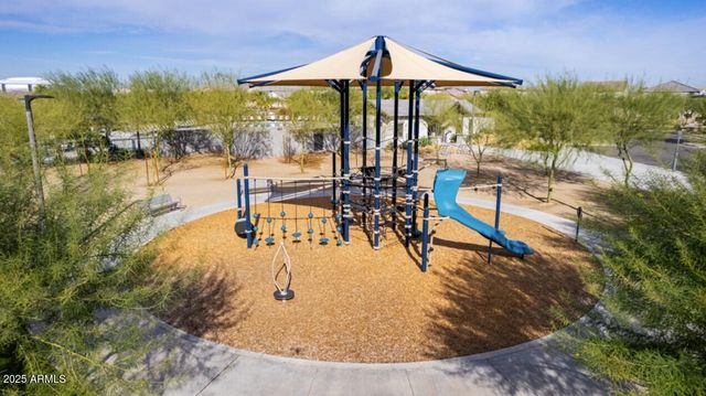 8731 W DENTON Lane, Glendale, AZ 85305