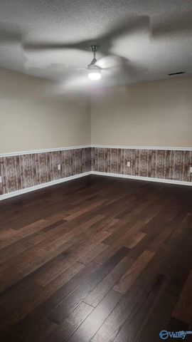 100 Hickory Drive, Muscle Shoals, AL 35661