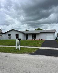 26222 SW 124th Pl, Homestead, FL 33032