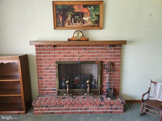 2241 SEITZ DR, Lancaster, PA 17601