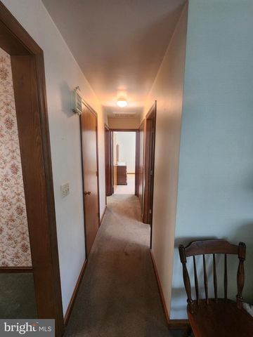 2241 SEITZ DR, Lancaster, PA 17601