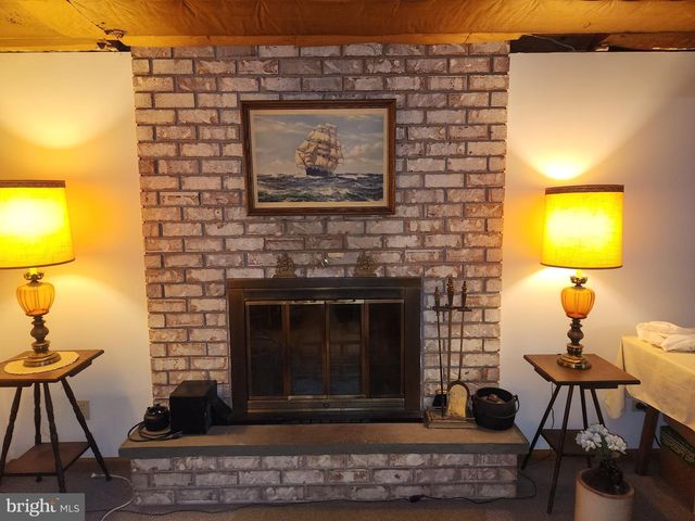 2241 SEITZ DR, Lancaster, PA 17601