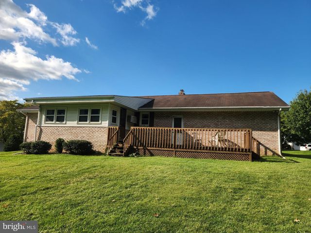2241 SEITZ DR, Lancaster, PA 17601