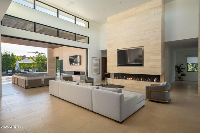 5333 E VIA LOS CABALLOS --, Paradise Valley, AZ 85253