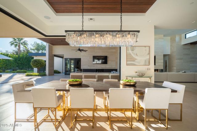 5333 E VIA LOS CABALLOS --, Paradise Valley, AZ 85253