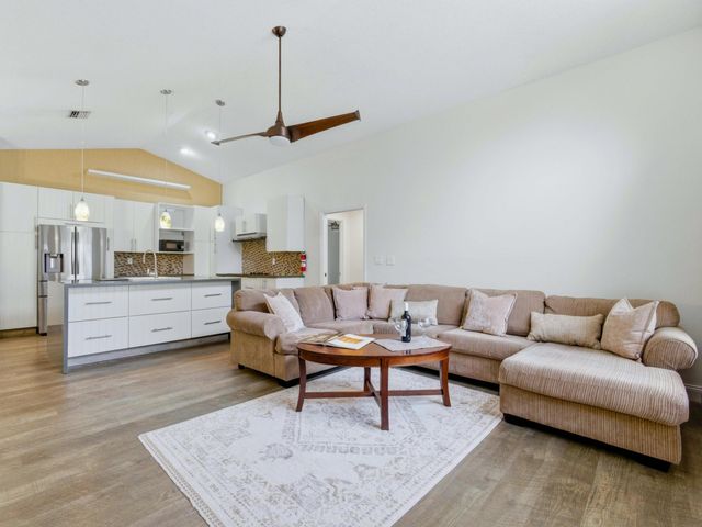 825 Dogwood Drive, Delray Beach, FL 33483