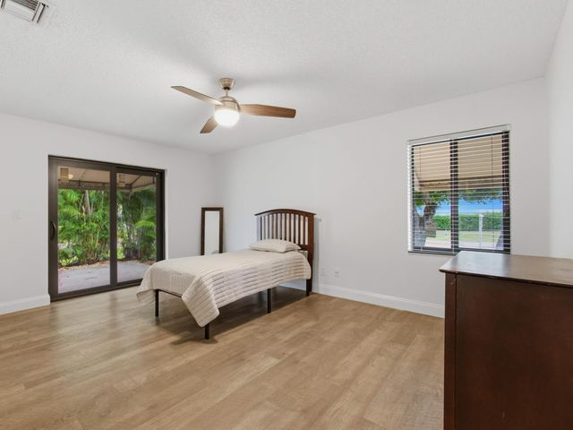 825 Dogwood Drive, Delray Beach, FL 33483