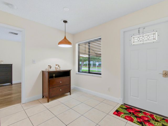 825 Dogwood Drive, Delray Beach, FL 33483