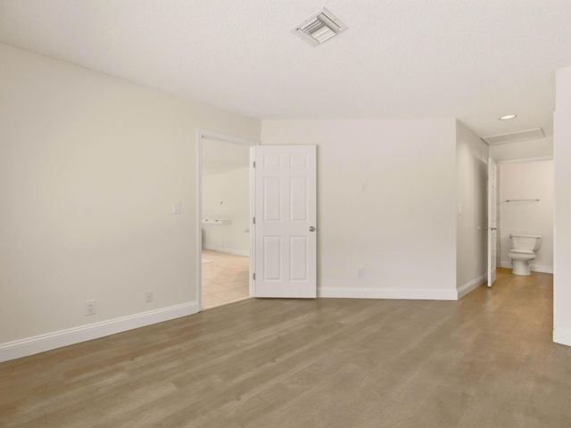 825 Dogwood Drive, Delray Beach, FL 33483