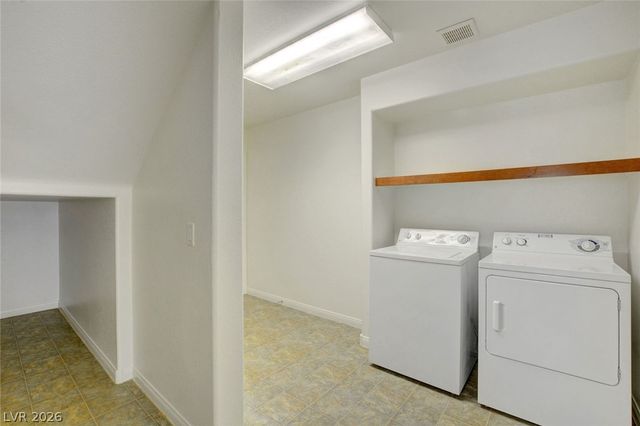 10700 Shasta Glow Court, Henderson, NV 89052