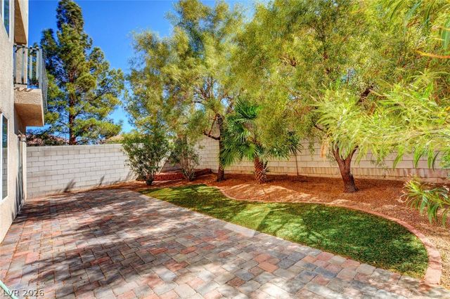 10700 Shasta Glow Court, Henderson, NV 89052