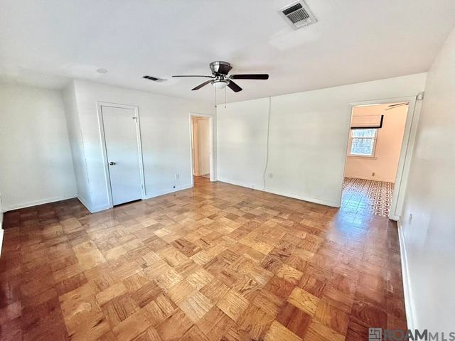 266 W Parkland Dr, Baton Rouge, LA 70806