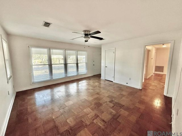 266 W Parkland Dr, Baton Rouge, LA 70806