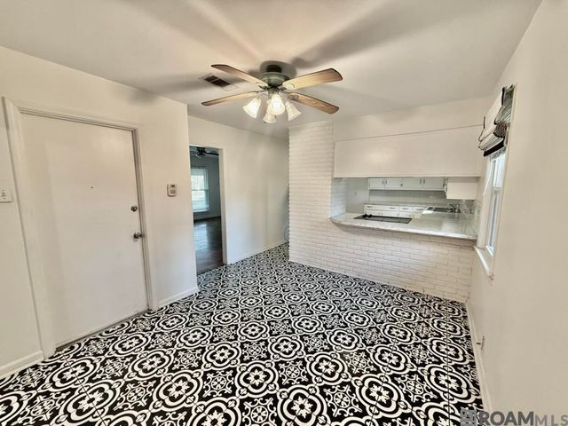 266 W Parkland Dr, Baton Rouge, LA 70806