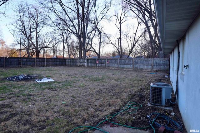 165 SHADOWAY Drive, East Peoria, IL 61611