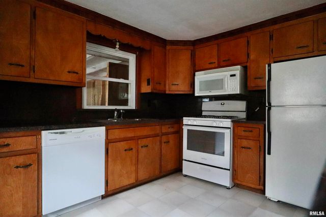 165 SHADOWAY Drive, East Peoria, IL 61611