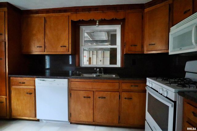 165 SHADOWAY Drive, East Peoria, IL 61611