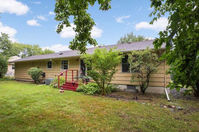218 W Park Road, Hopkins, MN 55343