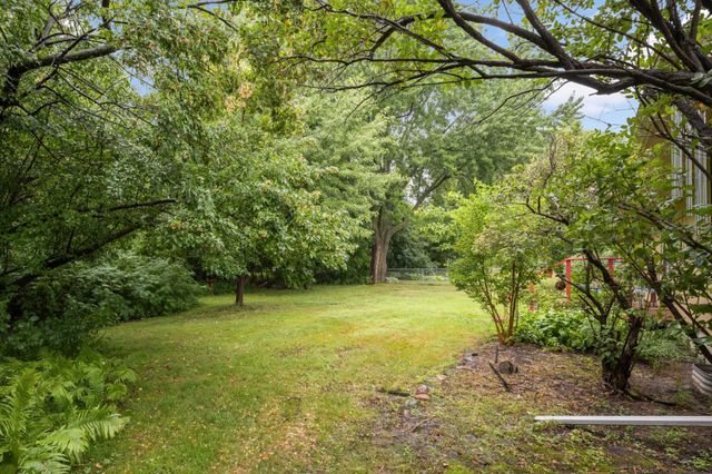218 W Park Road, Hopkins, MN 55343