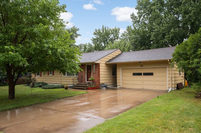 218 W Park Road, Hopkins, MN 55343