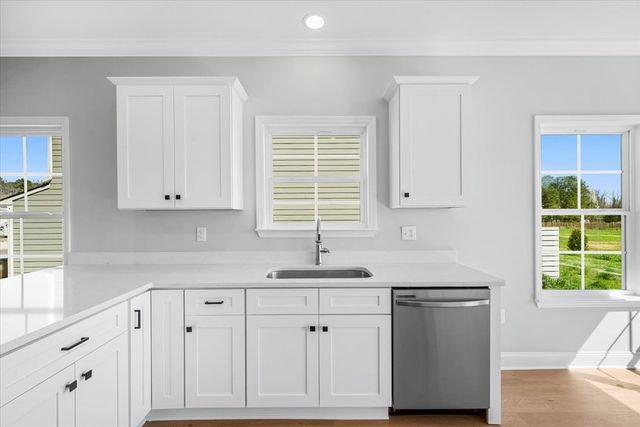 186 Andros Dr, Dalton, GA 30721