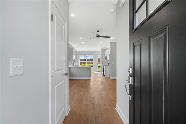 186 Andros Dr, Dalton, GA 30721