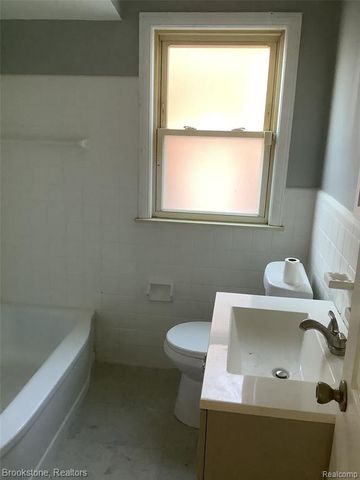 18659 Birwood Street, Detroit, MI 48221