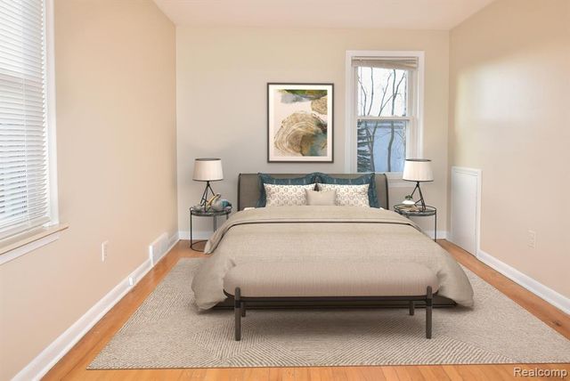 1515 W Farnum Avenue, Royal Oak, MI 48067
