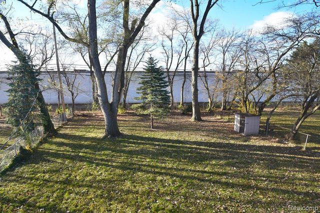 1515 W Farnum Avenue, Royal Oak, MI 48067