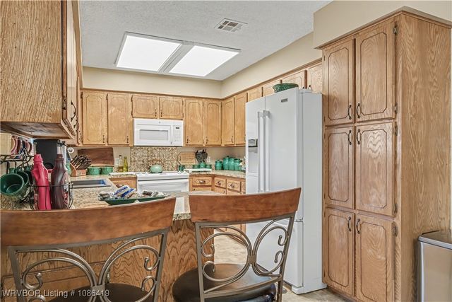 27831 Fair Hill Road, Cameron, OK 74932