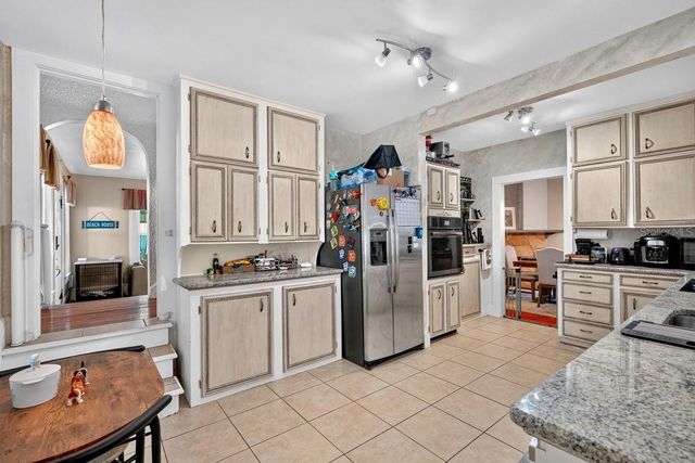 330 HARTFORD AVENUE, Daytona Beach, FL 32118