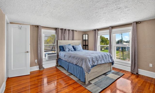 330 HARTFORD AVENUE, Daytona Beach, FL 32118
