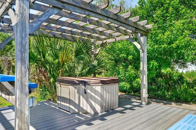 330 HARTFORD AVENUE, Daytona Beach, FL 32118