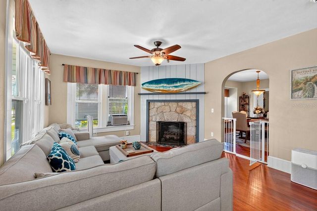 330 HARTFORD AVENUE, Daytona Beach, FL 32118
