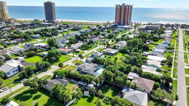 330 HARTFORD AVENUE, Daytona Beach, FL 32118