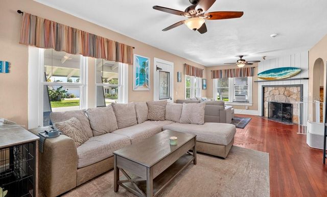 330 HARTFORD AVENUE, Daytona Beach, FL 32118