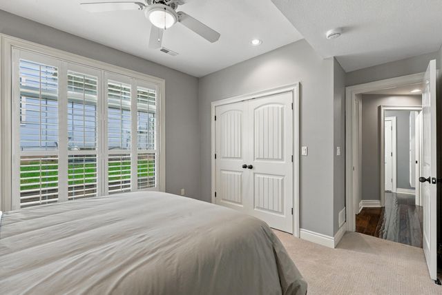 1211 SUTTON DR, Columbia, MO 65203